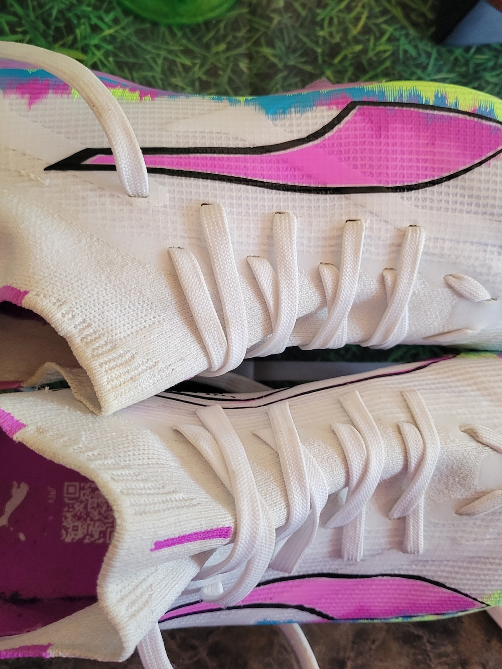 Puma Womens Soccer Cleats Size 6 - Picture 9 of 10